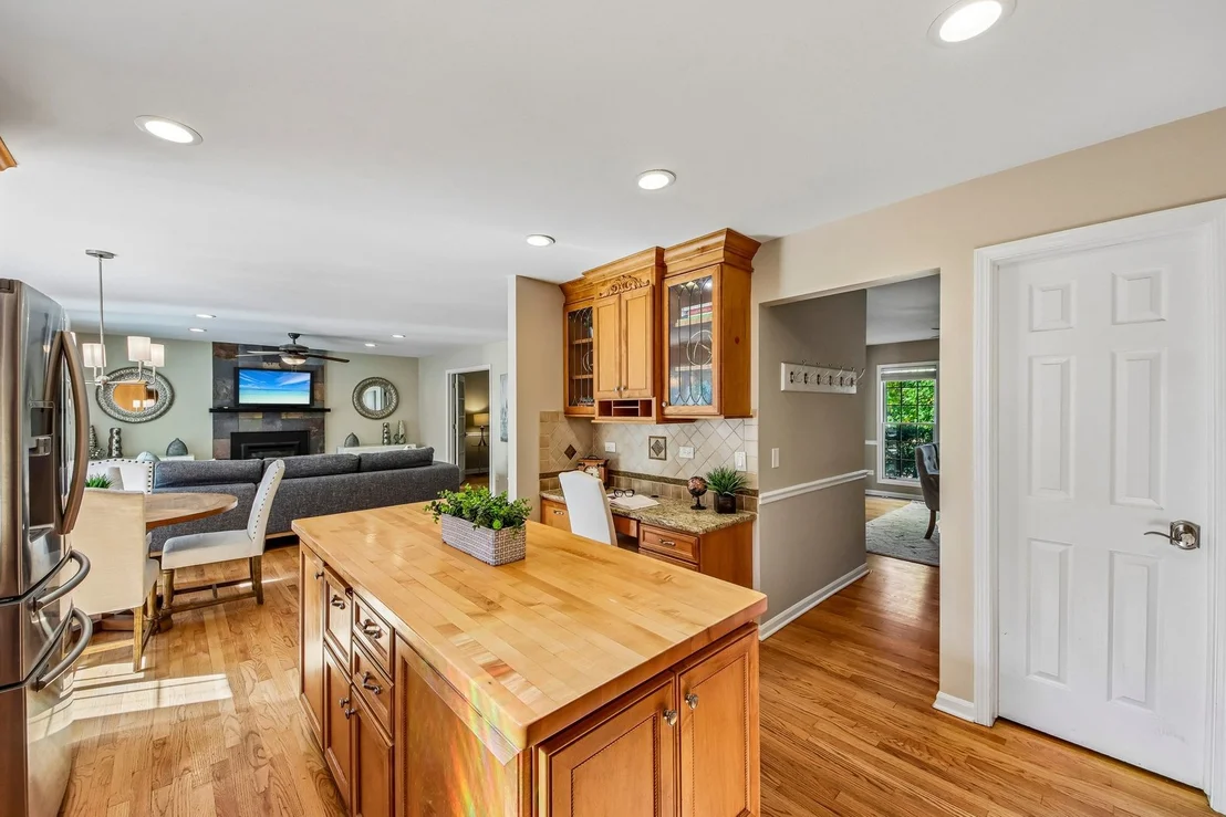 Photo of 4671 Providence Road