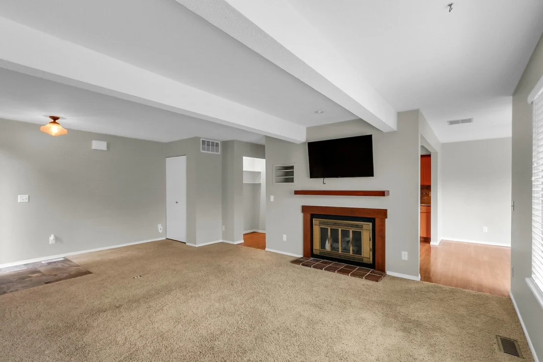 Photo of Unit 2138 at 2138 Harbortown Circle