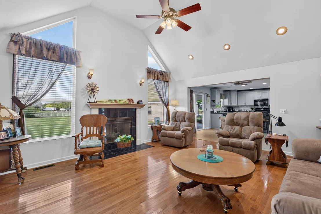 Photo of 701 Forrest Drive
