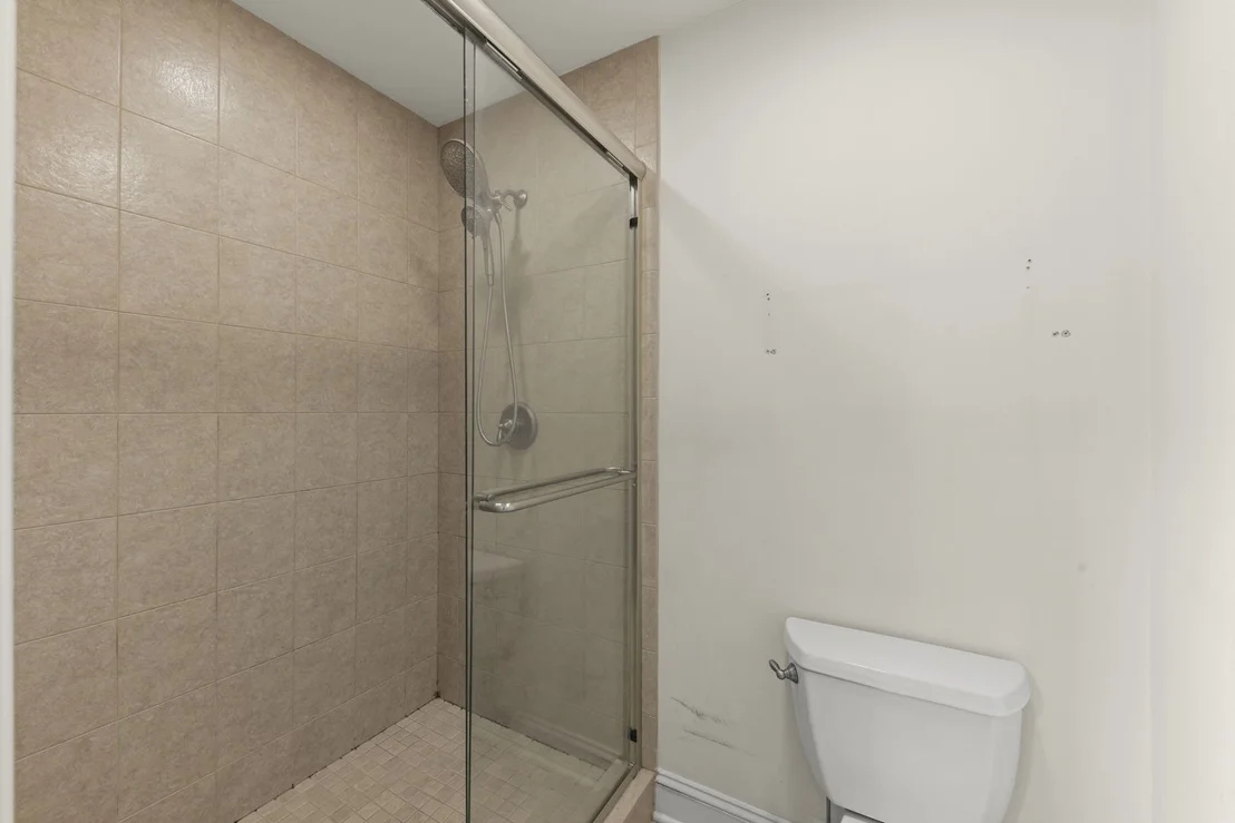 Photo of Unit 9521 at 9521 Shields Avenue