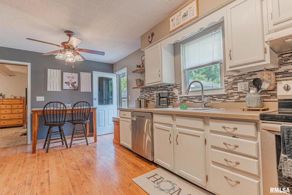 Photo of 136 Donoho Drive