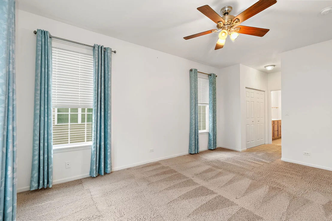 Photo of 957 Laguna Lane