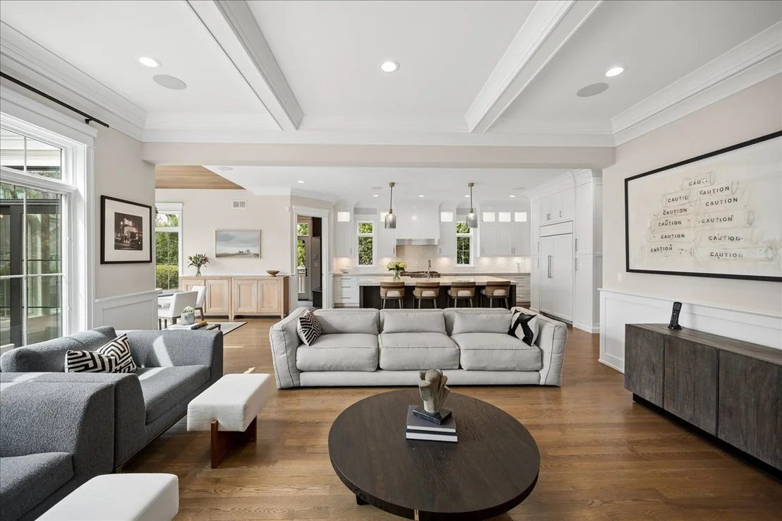 Photo of 1121 Forest Avenue