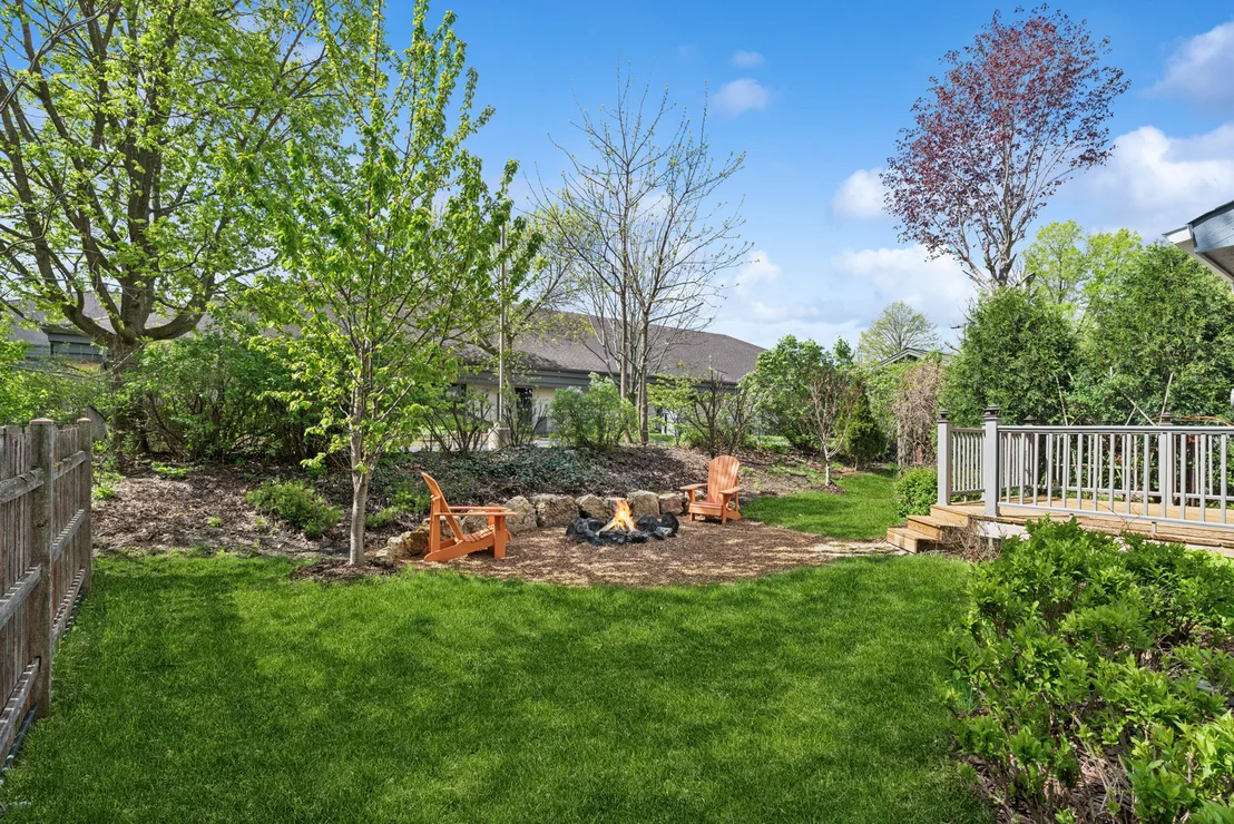 Photo of 955 Blackburn Drive