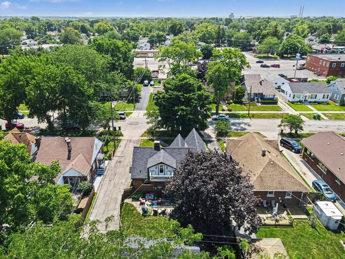 Photo of 1009 John Street