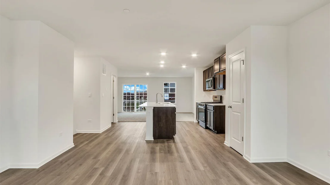 Photo of 401 Lakeshore Court