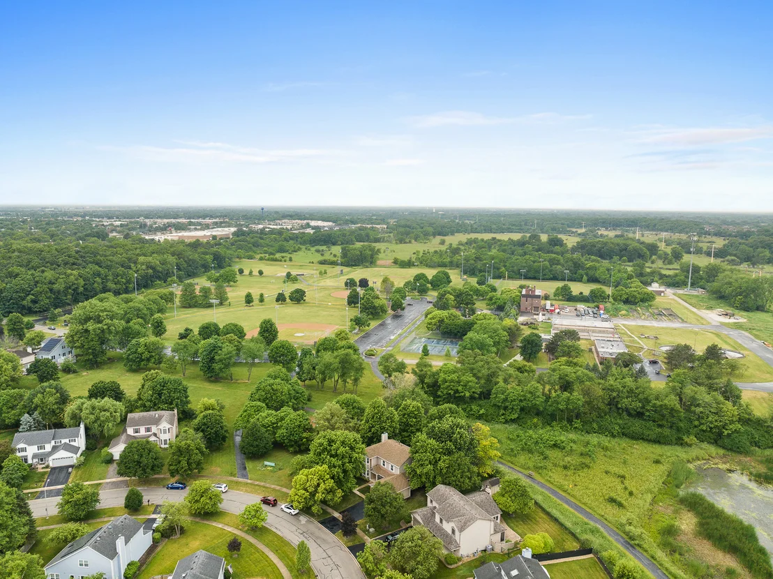 Photo of 533 Springwood Lane