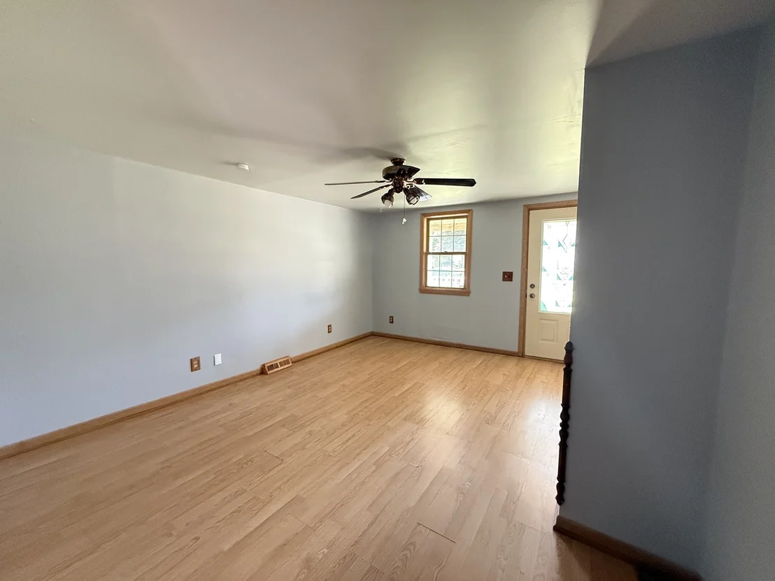 Photo of 411 Broadway Street