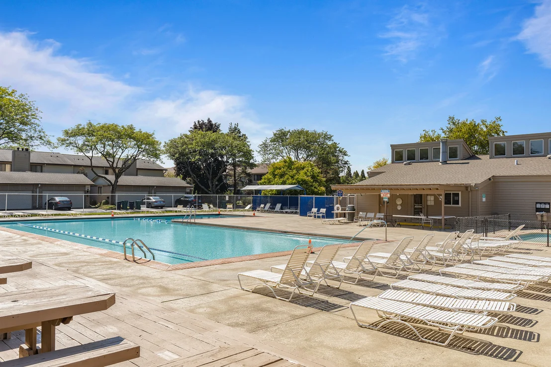 Photo of 703 MALLARD Lane