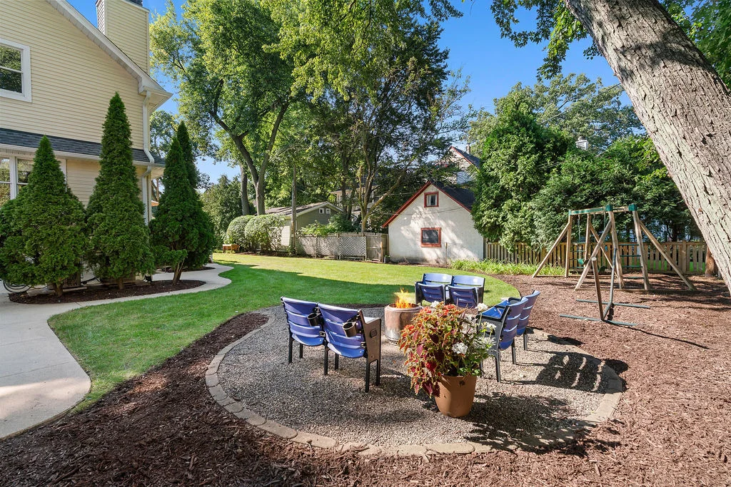 Photo of 216 4th Street