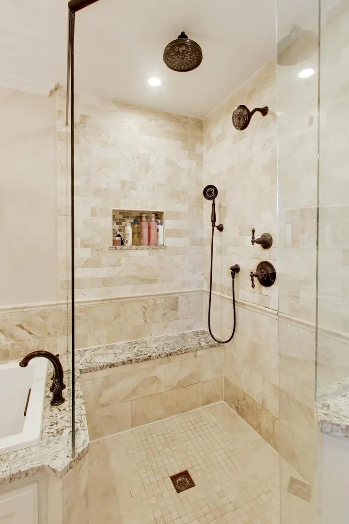 Photo of 1310 W Hampton Place