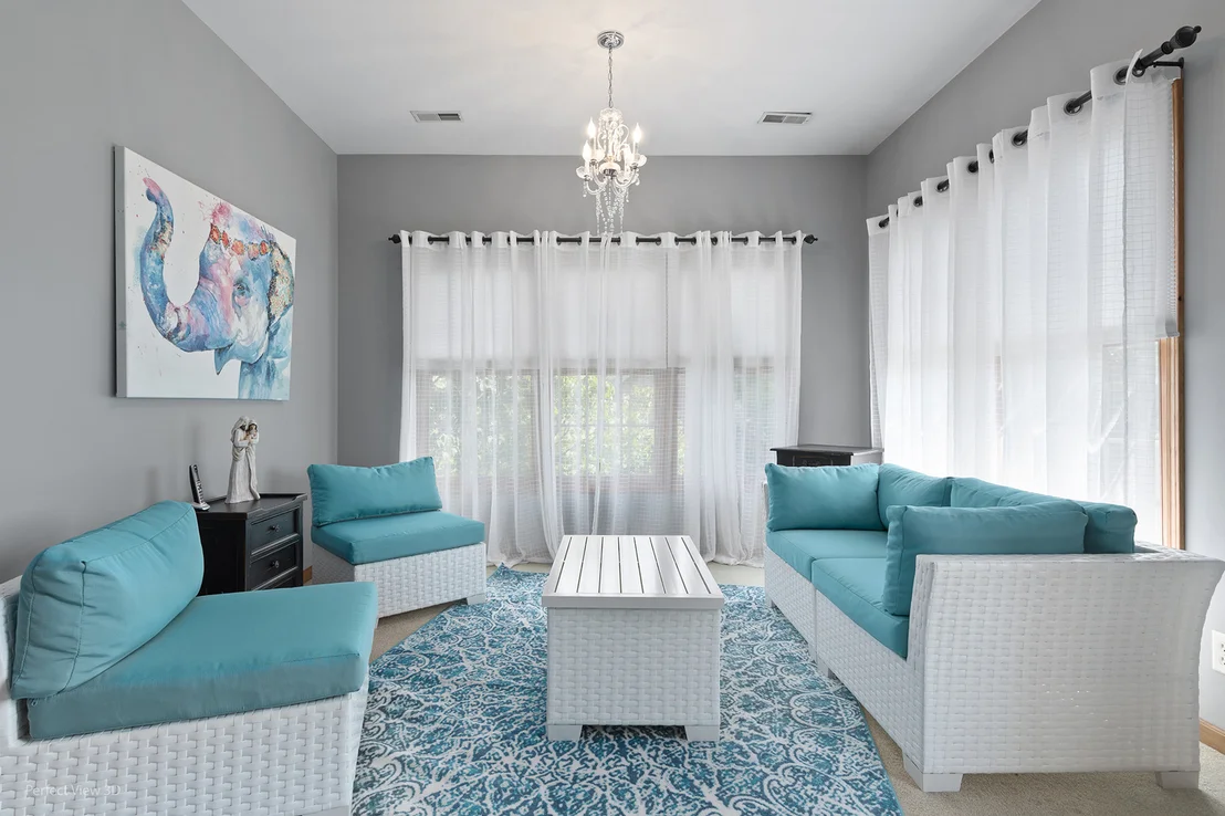 Photo of 413 Edgewater Drive