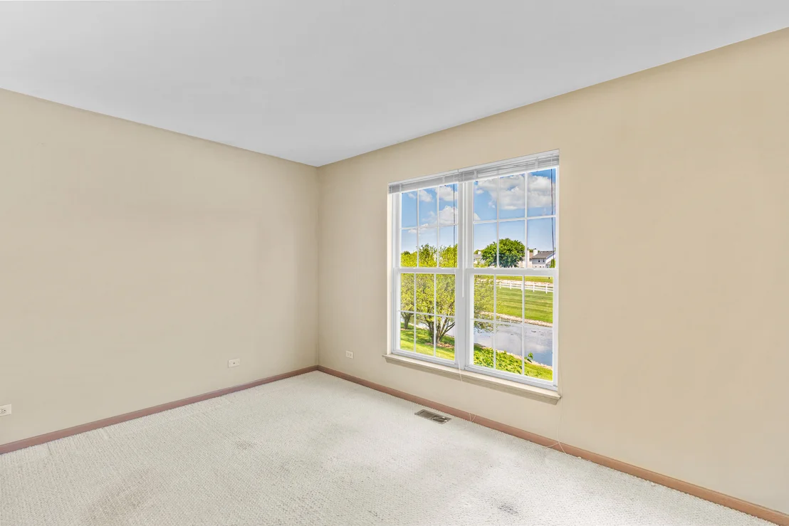 Photo of Unit 0 at 2212 Rossiter Parkway