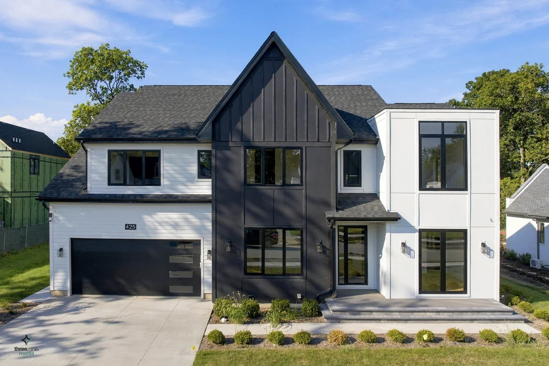 Photo of 425 Forest Edge Drive