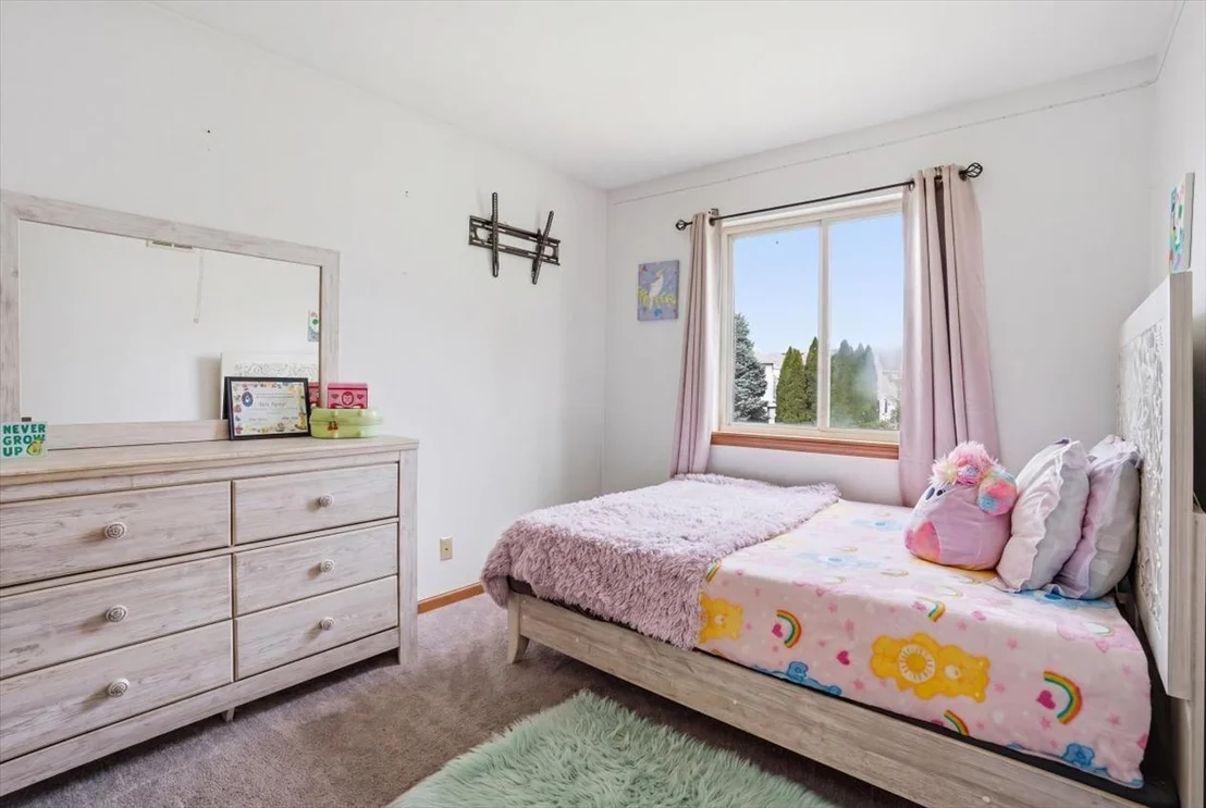 Photo of 625 Fairview Lane