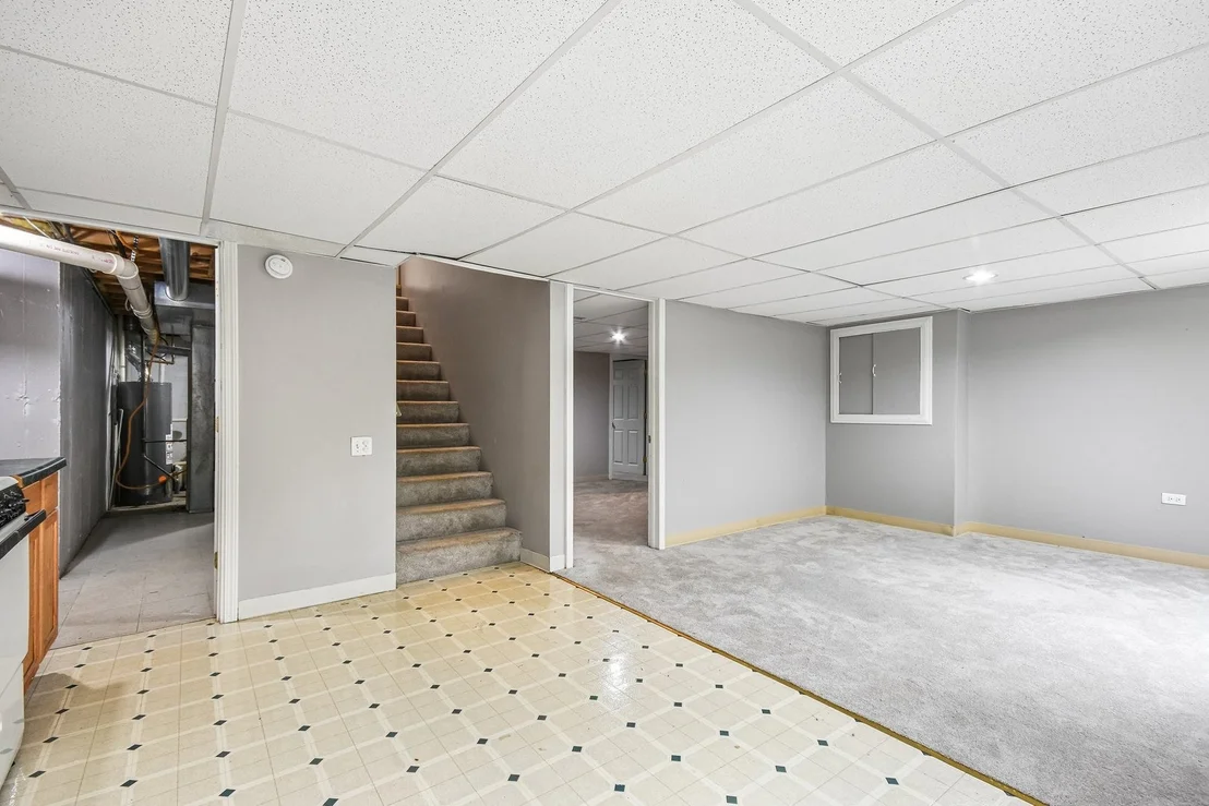 Photo of 561 Ivory Lane