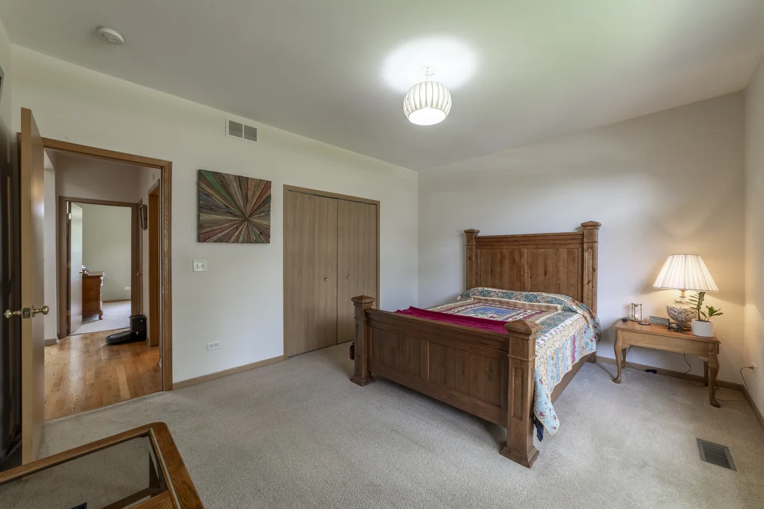 Photo of 16453 LAKESIDE Drive
