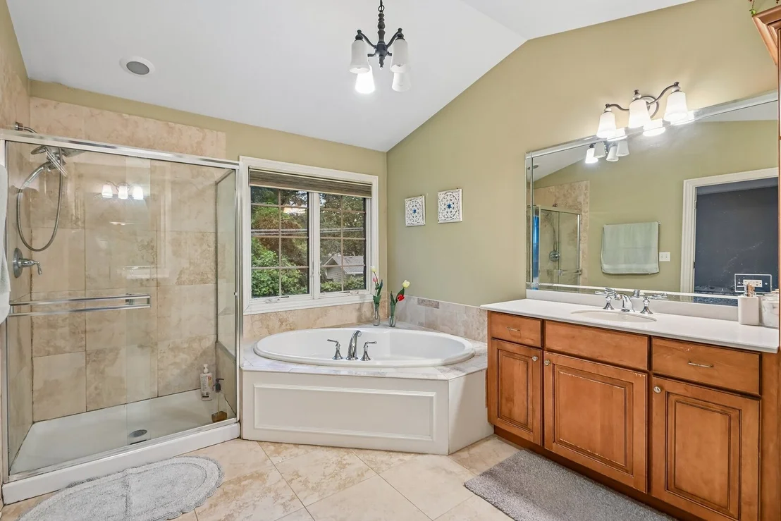 Photo of 343 Arbor Glen Boulevard