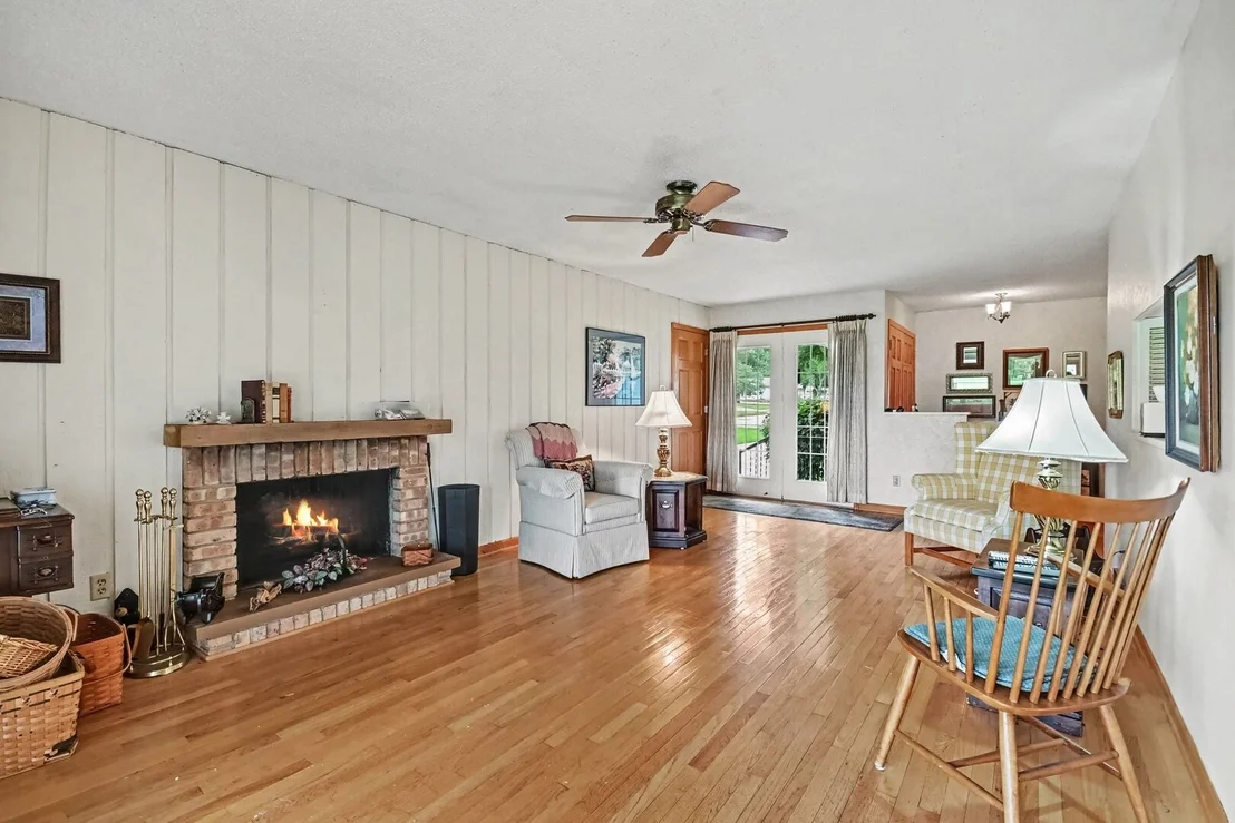 Photo of 524 Parkside Drive