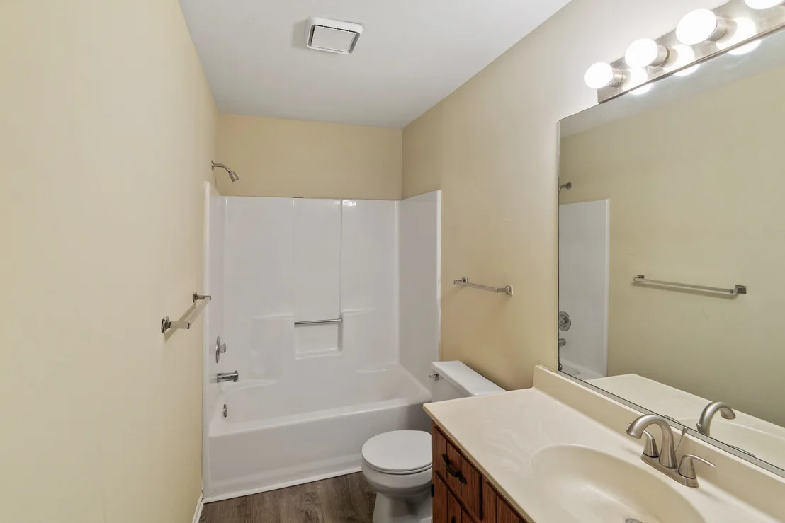Photo of 2466 Red Oak Trail