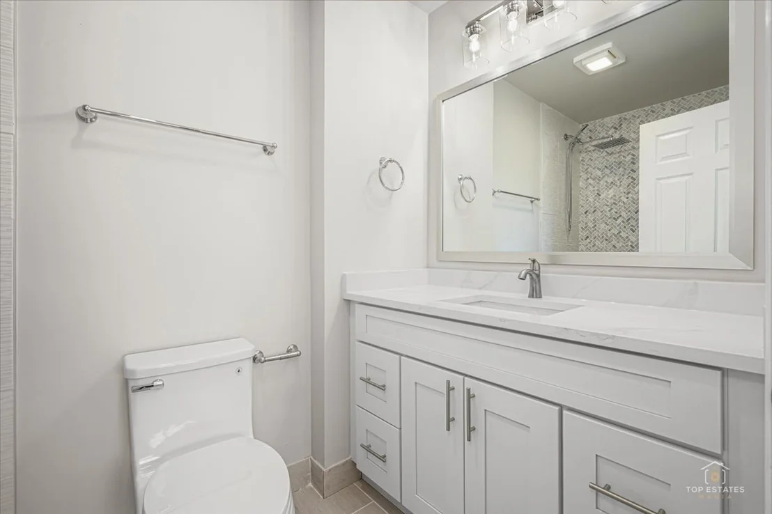 Photo of 716 River Mill Parkway