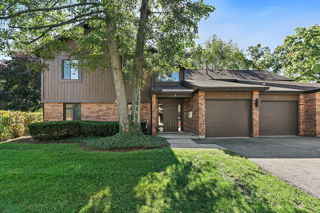 Photo of Unit B at 3 Creekside Circle