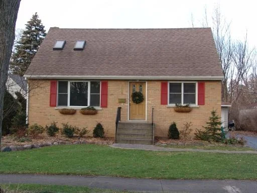 Photo of 2036 ILLINOIS Road