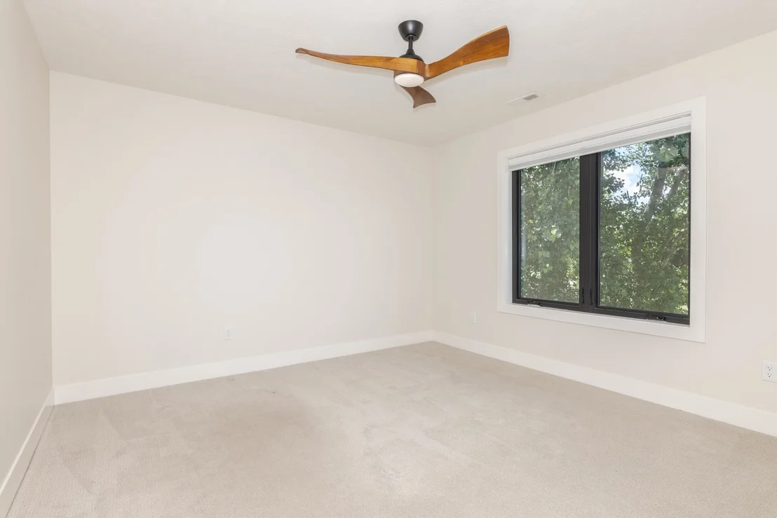 Photo of 102 Raef Road