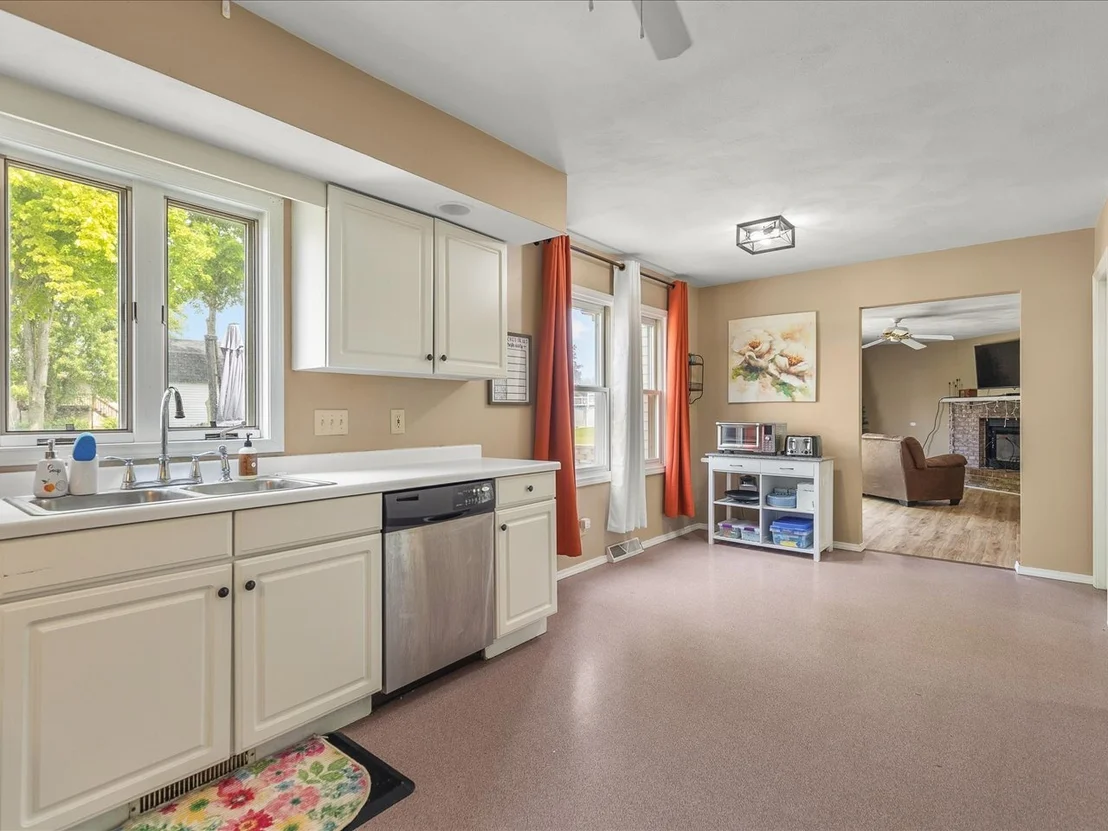 Photo of 1071 Arapaho Drive
