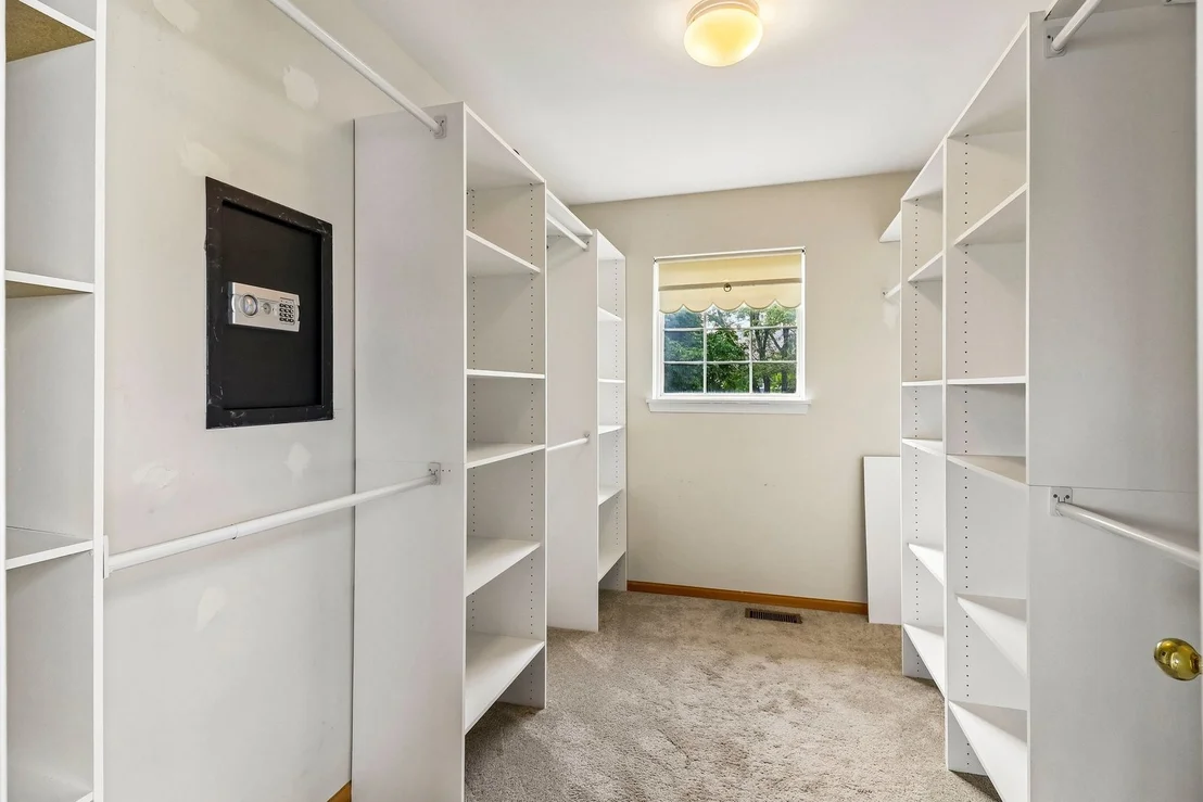 Photo of 6212 Formoor Lane