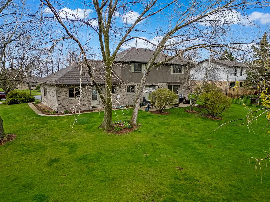 Photo of 7757 Coventry Lane