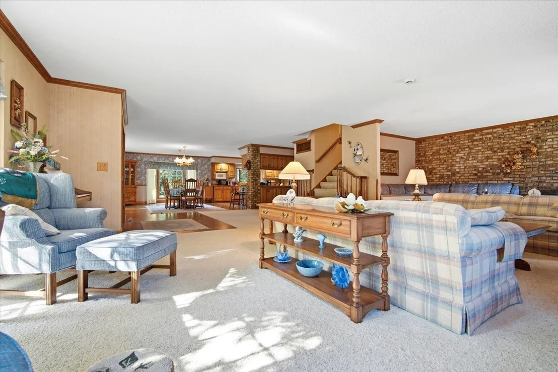 Photo of 2 Breckenridge Drive