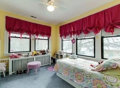 Photo of 537 FOREST Avenue