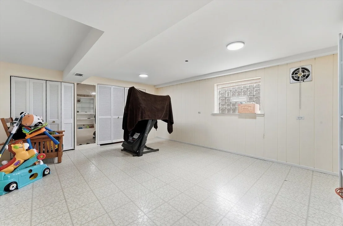 Photo of 574 W Millers Road