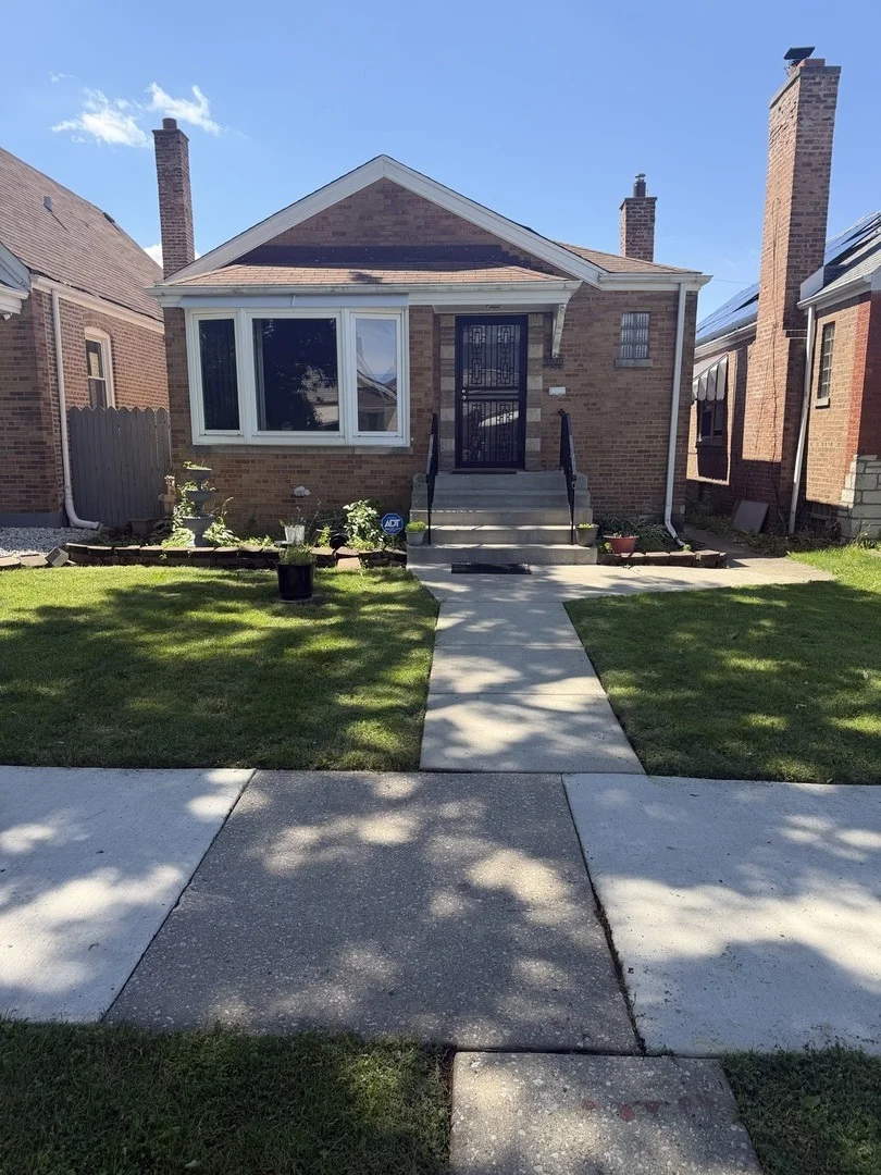 Photo of 3529 W 72nd Place