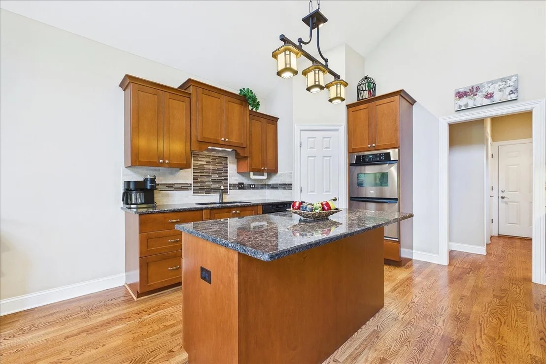Photo of 24913 Thornberry Drive