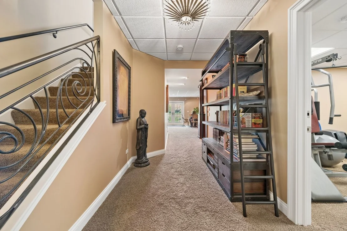 Photo of 1029 Ridgeview Drive