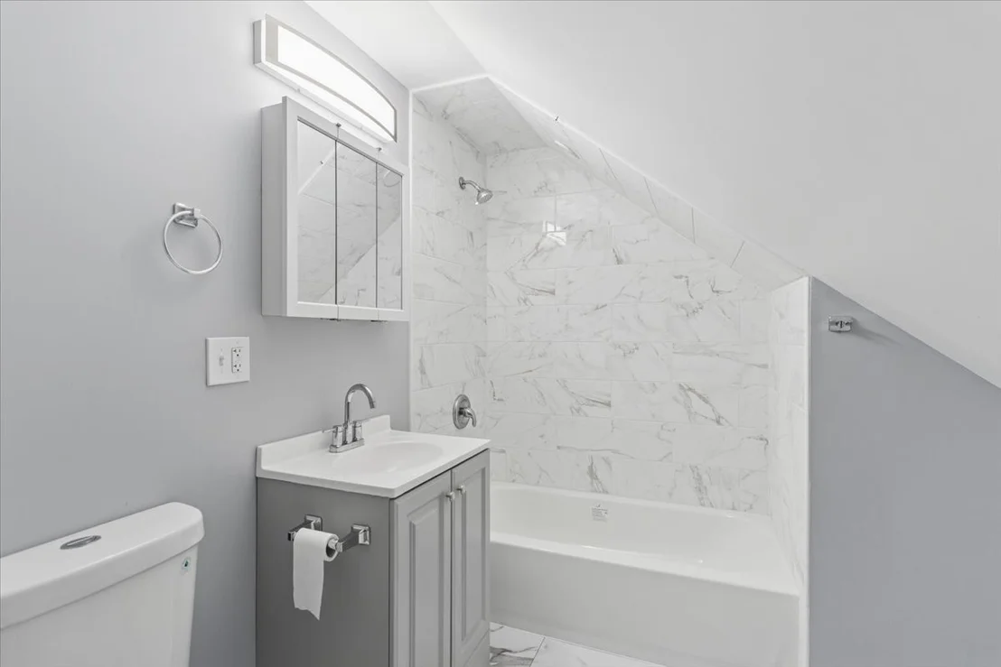 Photo of 1509 W 72nd Place