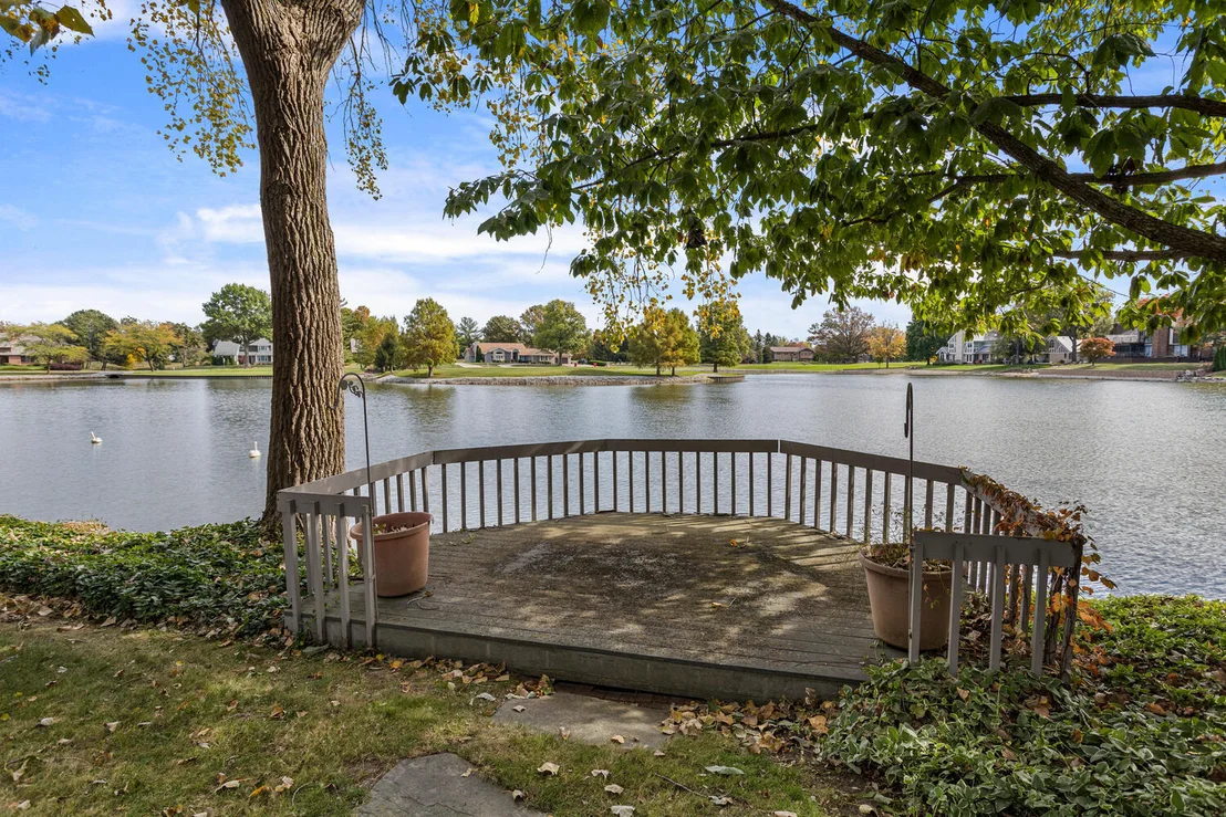 Photo of 4002 Lakepoint Road