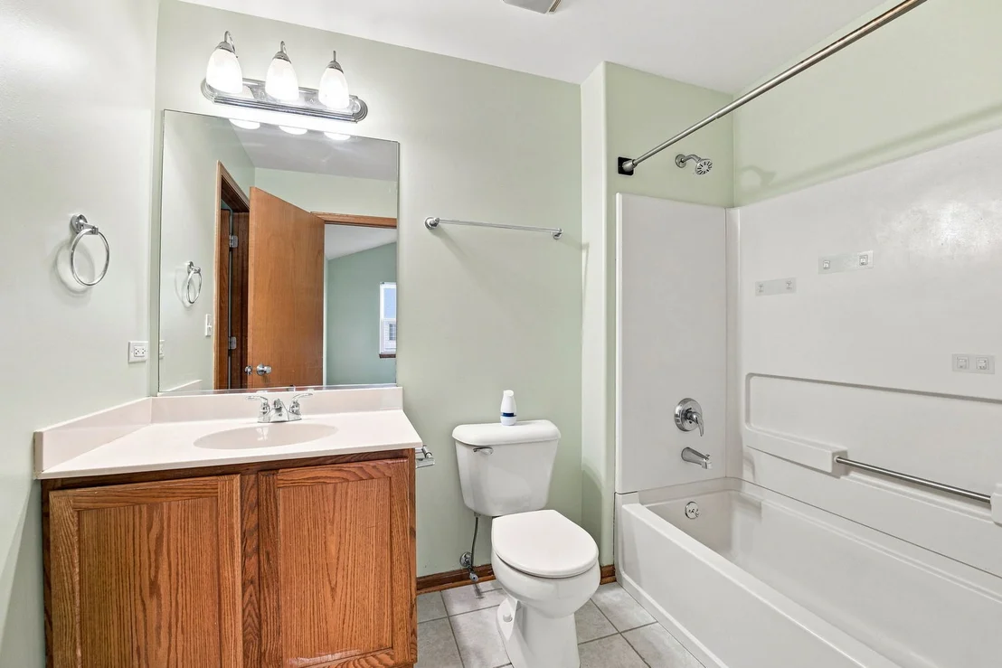 Photo of 1800 Waters Edge Drive