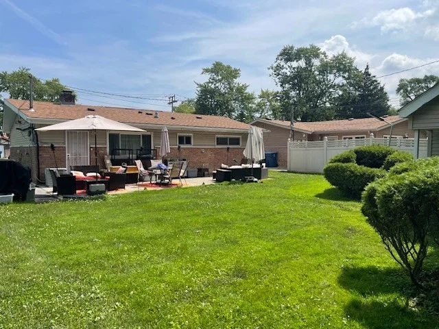 Photo of 671 River Drive