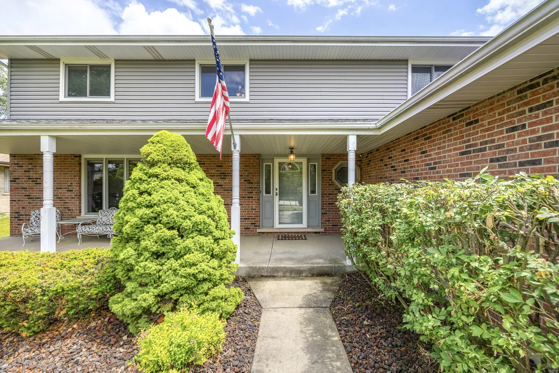 Photo of 800 Lisdowney Drive