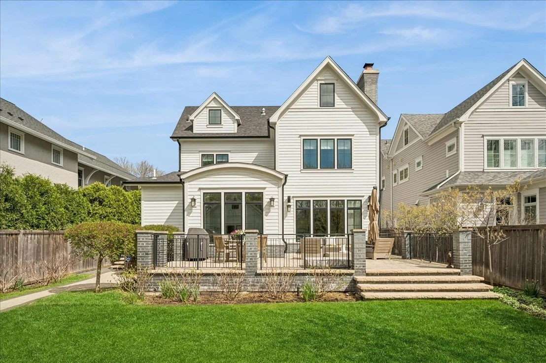 Photo of 1121 Forest Avenue