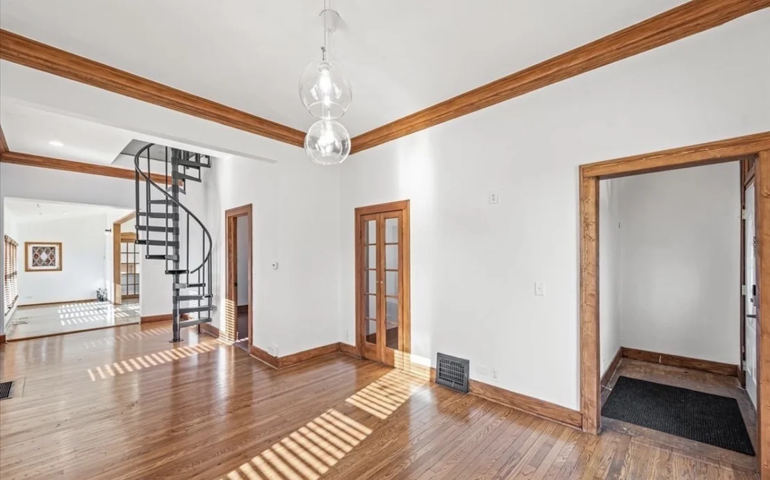 Photo of 610 McClure Avenue