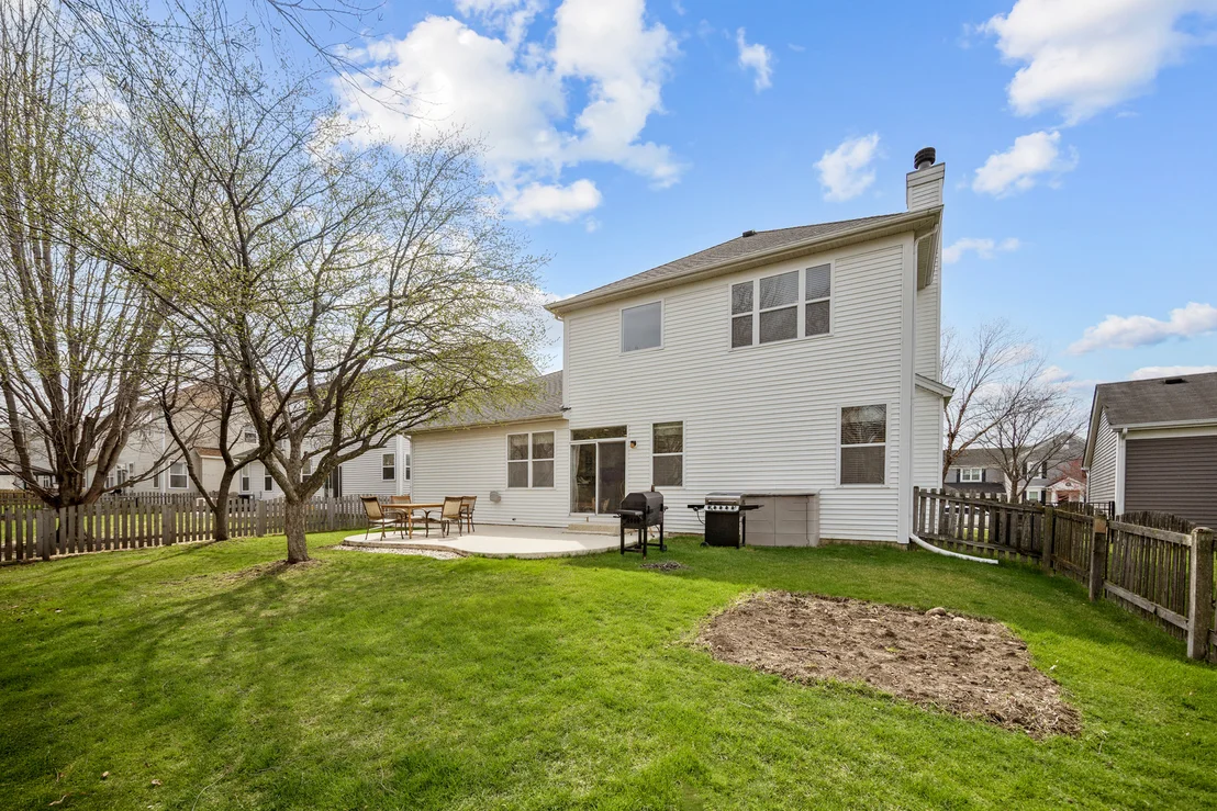 Photo of 566 Horizon Drive W