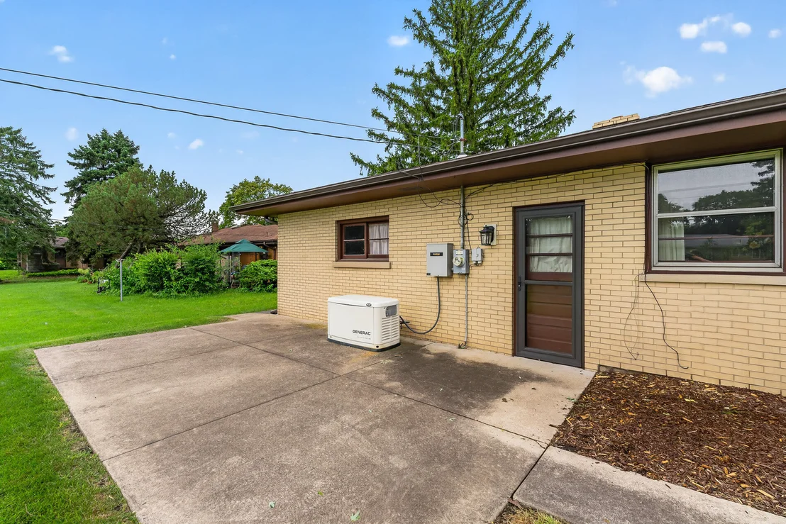 Photo of 3300 Pinecrest Drive
