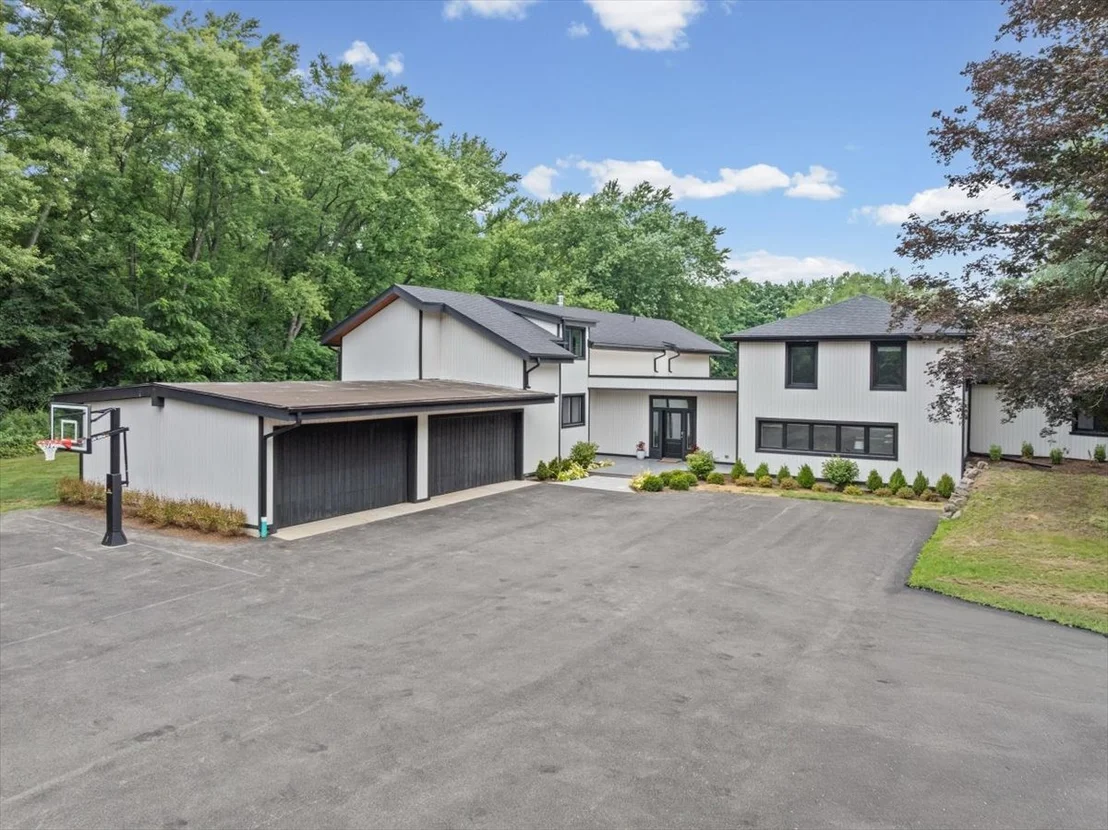 Photo of 3148 Cuba Road