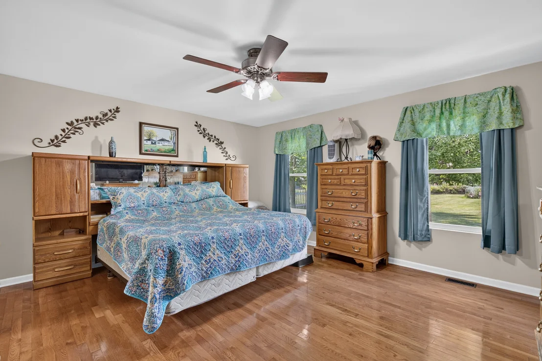 Photo of 701 Forrest Drive