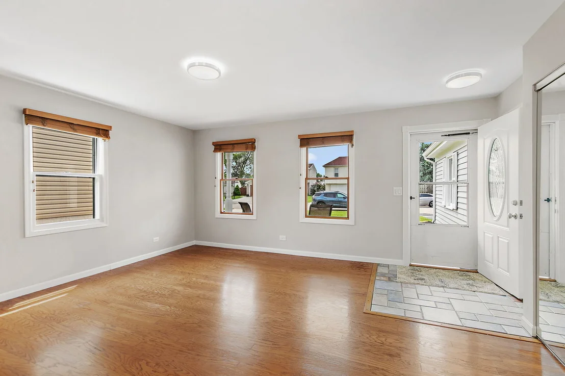Photo of 1000 Woodside Drive