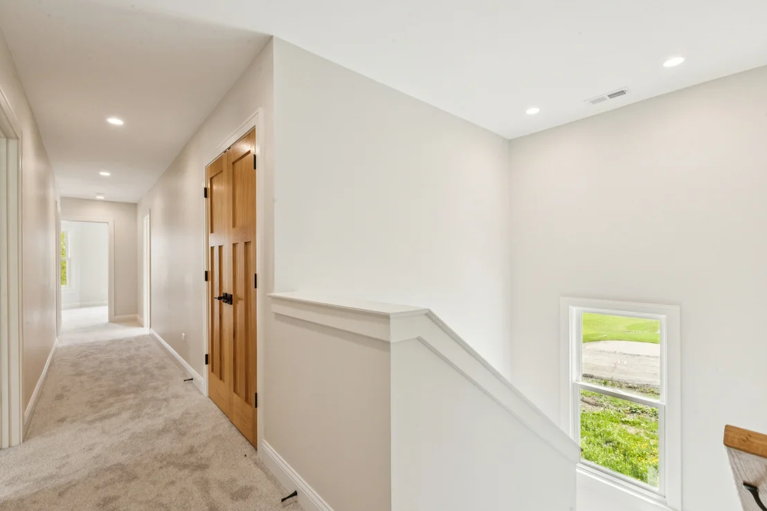 Photo of 885 Geneva Road